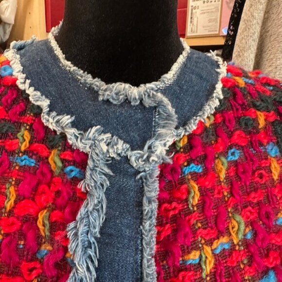 Dolce and Gabbana tweed and denim jacket - Picture 4 of 9